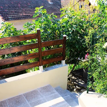 Le Cabanon D'andrea Forcalquier