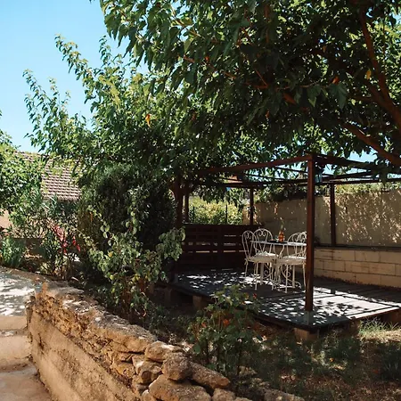 Le Cabanon D'andrea * Forcalquier